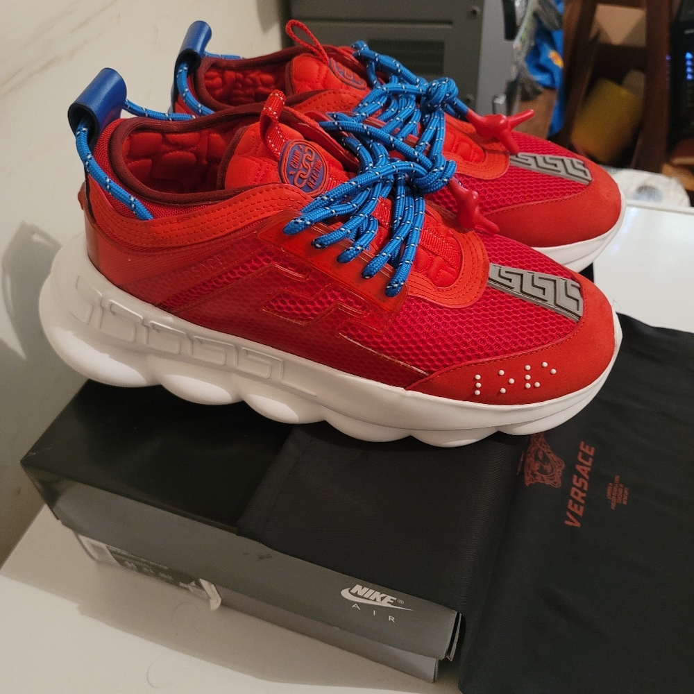 Versace Chain Reactions